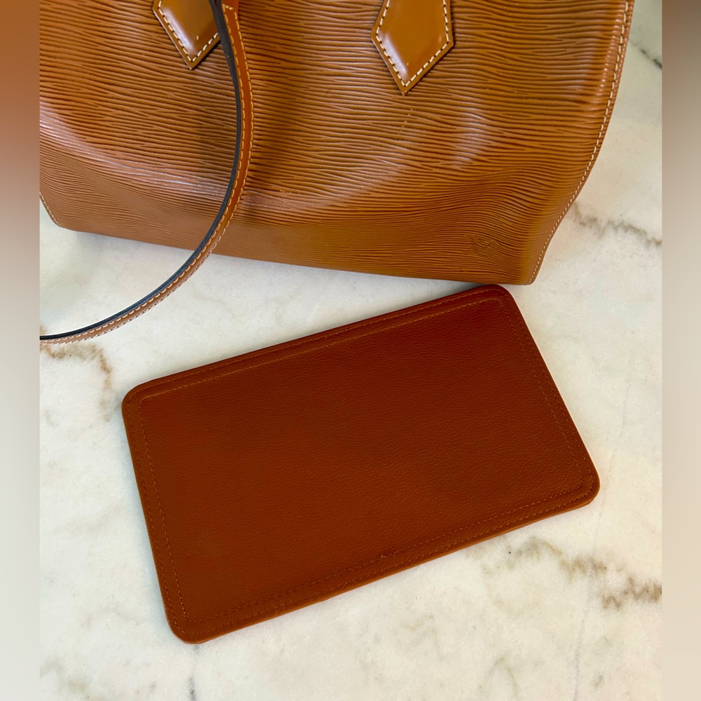 Brown leather speedy 25 base shaper